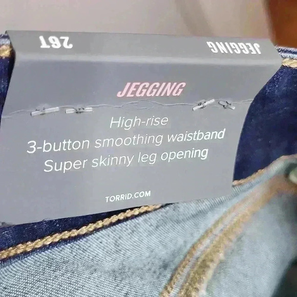 Torrid NWT New High Rise Jeggings Size 26T - Picture 12 of 13